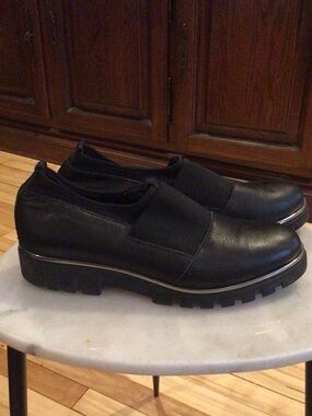 Men's Black Slip-On Lug Sole Loafers